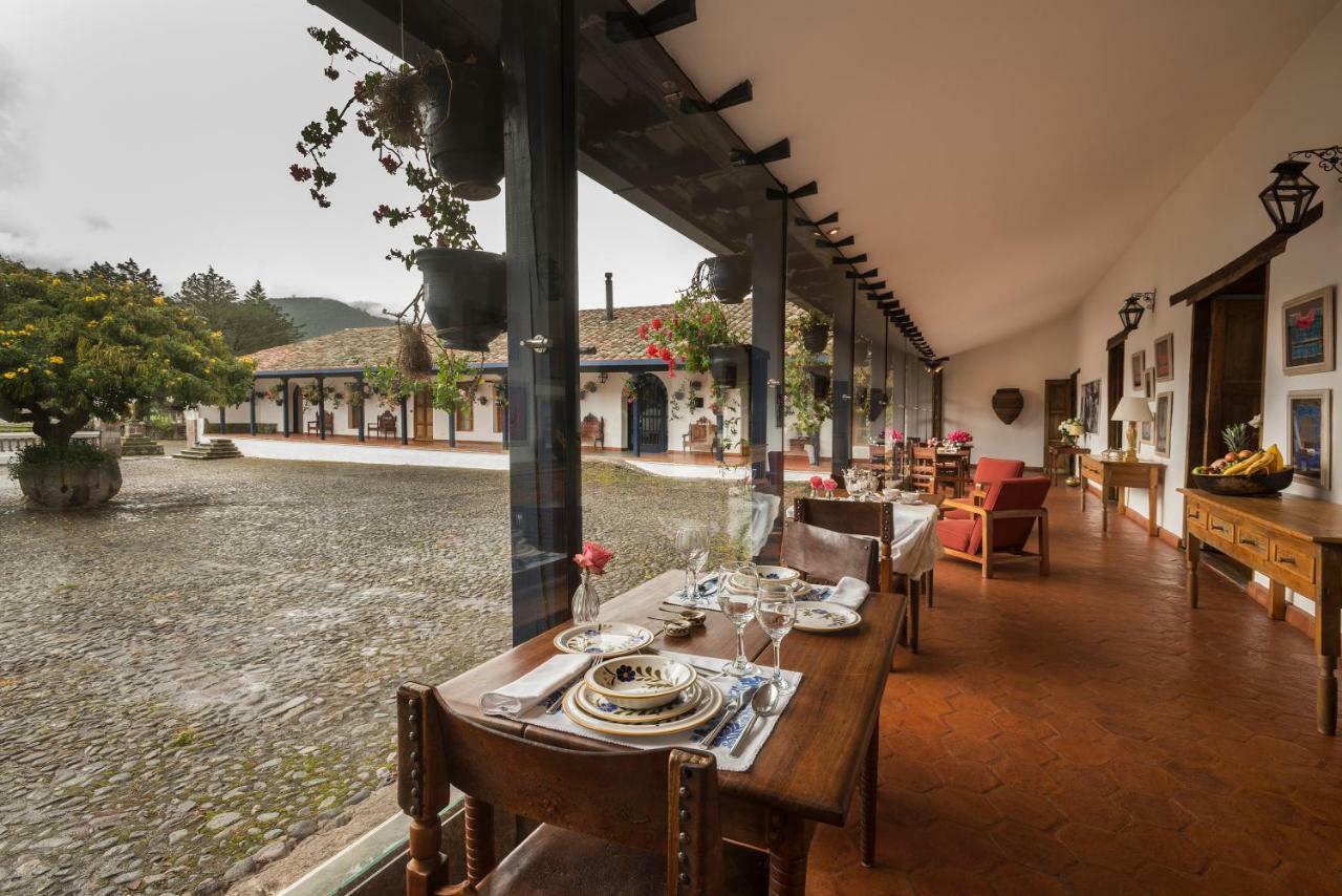 Hacienda Zuleta Hotel Esterno foto
